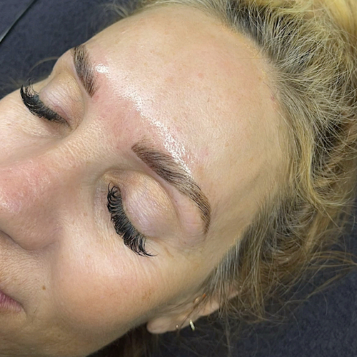 Brow lamination with wax